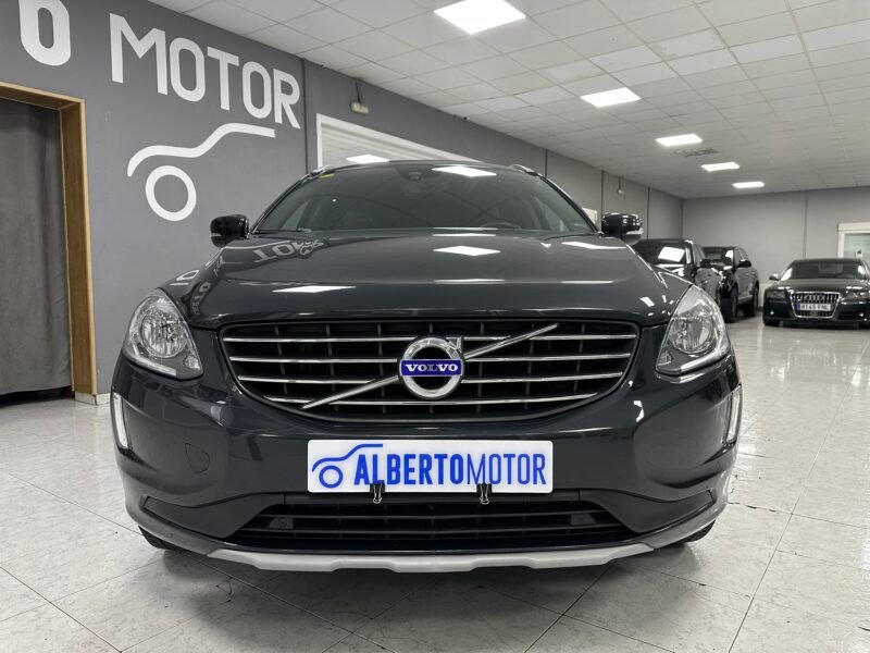 VOLVO XC60 2.0D3 150CV MOMENTUM
