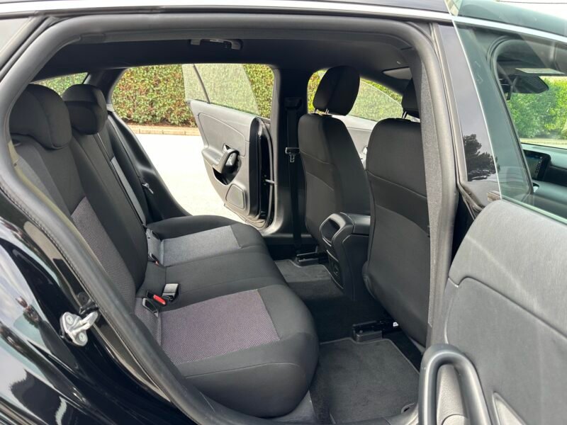 MERCEDES-BENZ CLA CLA200D SHOOTING BRAKE 2.0D 150CV 8G-DCT