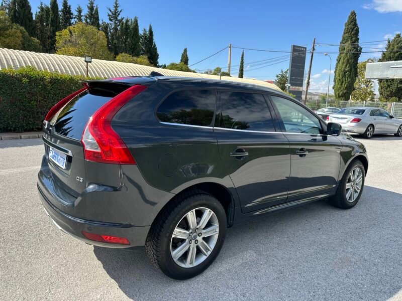 VOLVO XC60 2.0D3 150CV MOMENTUM