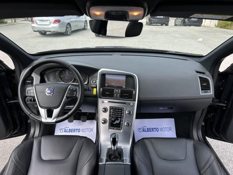 VOLVO XC60 2.0D3 150CV MOMENTUM