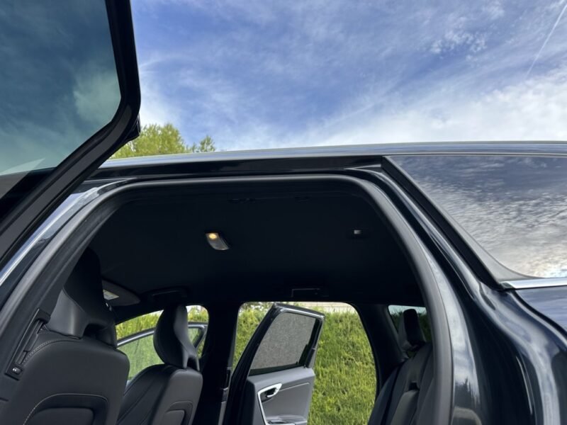 VOLVO XC60 2.0D3 150CV MOMENTUM