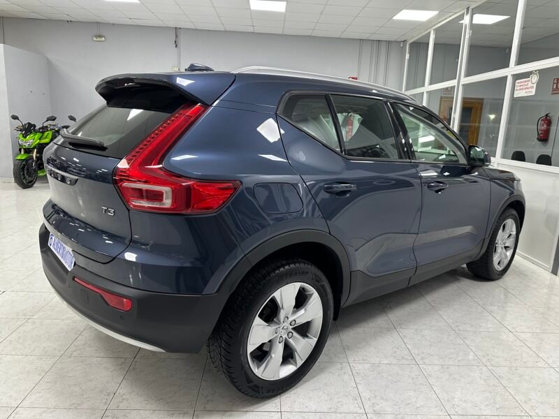 VOLVO XC40 1.5T3 163CV MOMENTUM PRO