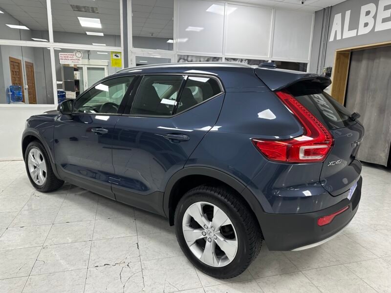 VOLVO XC40 1.5T3 163CV MOMENTUM PRO