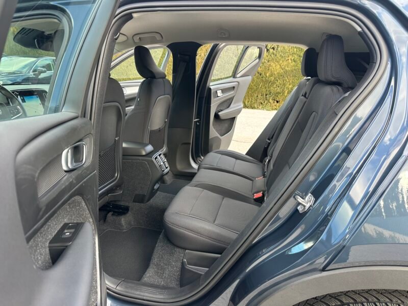 VOLVO XC40 1.5T3 163CV MOMENTUM PRO