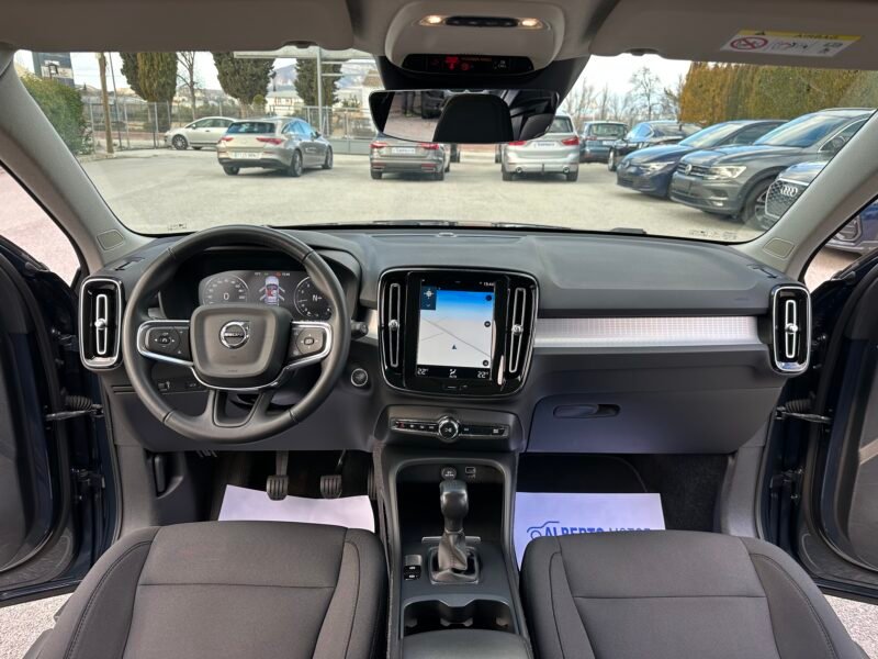 VOLVO XC40 1.5T3 163CV MOMENTUM PRO