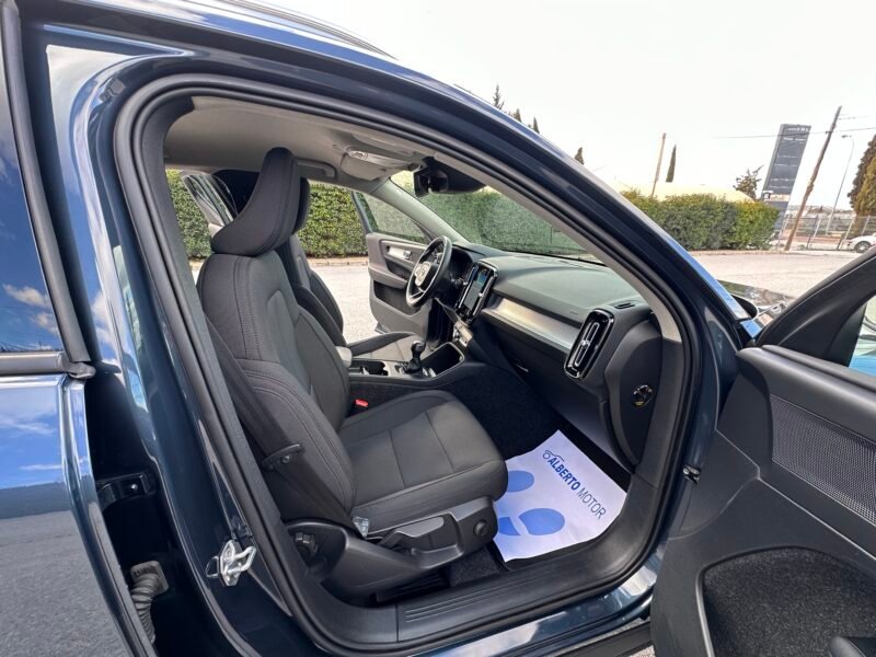 VOLVO XC40 1.5T3 163CV MOMENTUM PRO