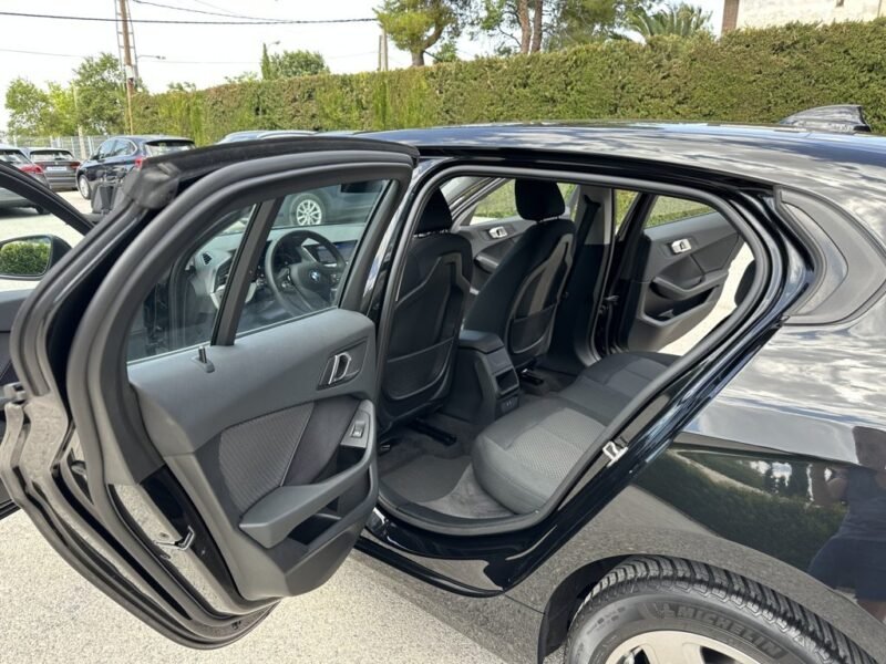 BMW 116D 1.5D 116CV (F40)