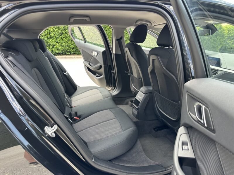 BMW 116D 1.5D 116CV (F40)