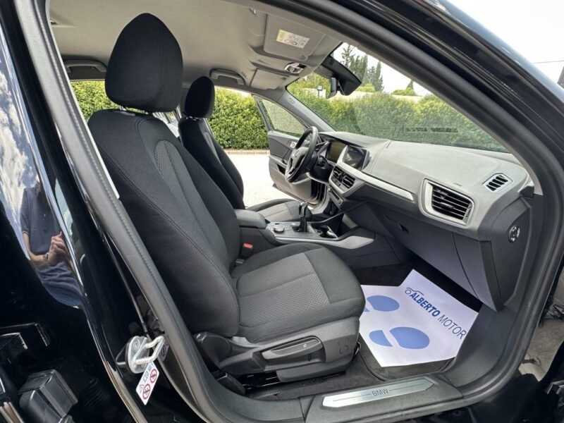 BMW 116D 1.5D 116CV (F40)