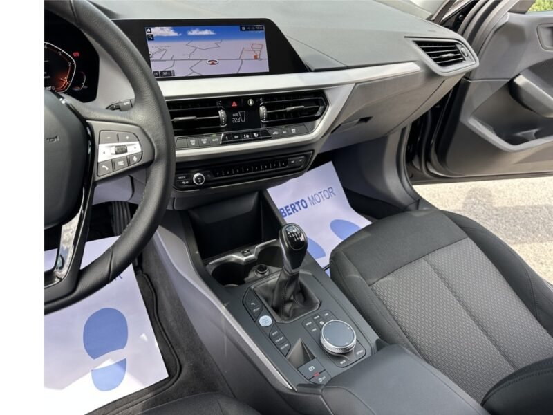 BMW 116D 1.5D 116CV (F40)