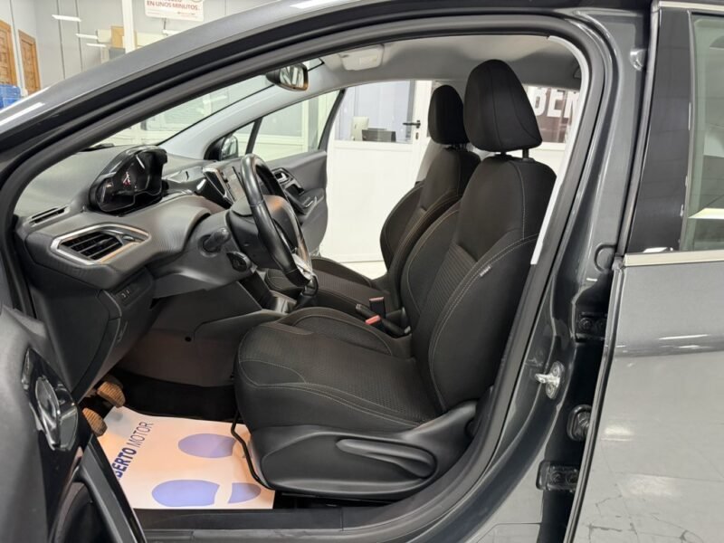 PEUGEOT 208 1.2I 82CV PURETECH ALLURE