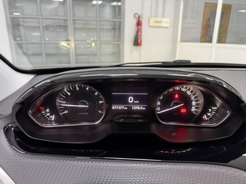 PEUGEOT 208 1.2I 82CV PURETECH ALLURE