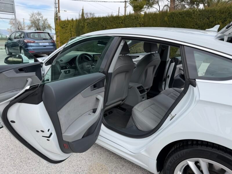 AUDI A5 30TDI 2.0TDI 136CV SPORTBACK S-TRONIC MHEV