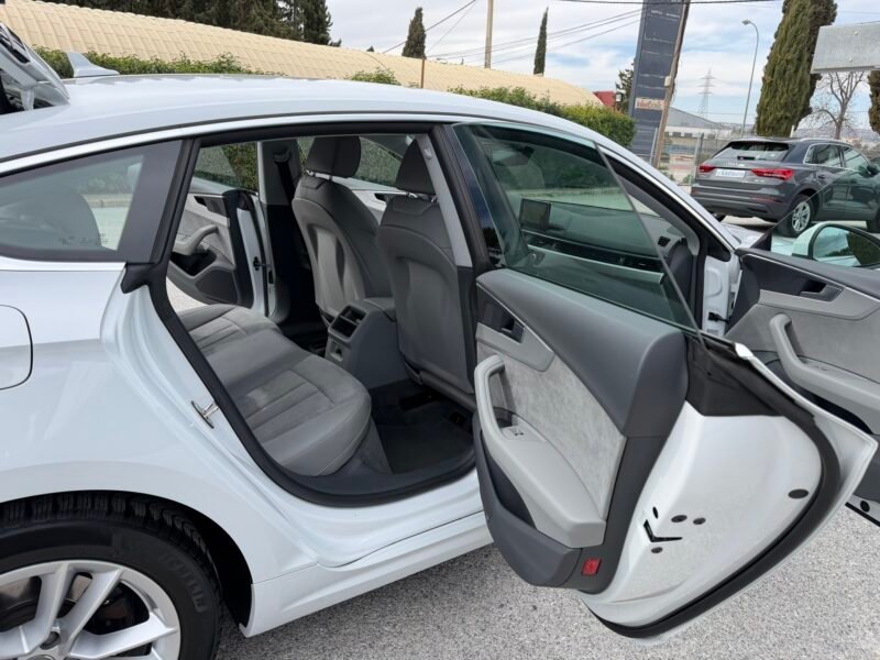 AUDI A5 30TDI 2.0TDI 136CV SPORTBACK S-TRONIC MHEV