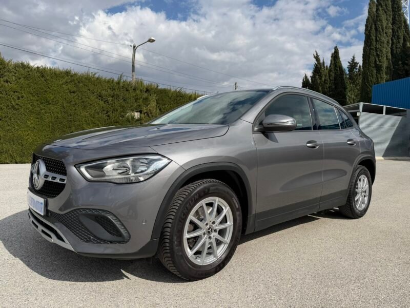 MERCEDES-BENZ GLA GLA180D 2.0D 116CV 8G-DCT