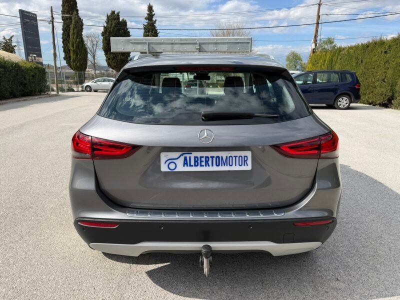 MERCEDES-BENZ GLA GLA180D 2.0D 116CV 8G-DCT