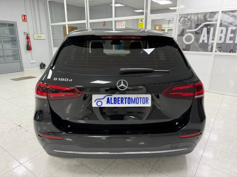 MERCEDES-BENZ B180D 2.0D 116CV 8G-DCT