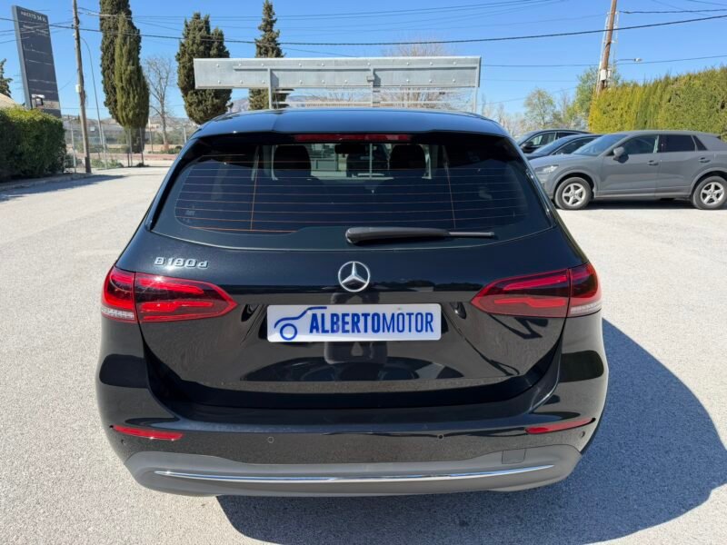 MERCEDES-BENZ B180D 2.0D 116CV 8G-DCT