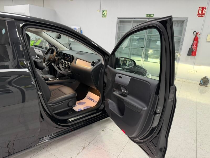 MERCEDES-BENZ B180D 2.0D 116CV 8G-DCT