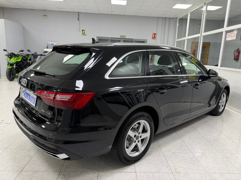 AUDI A4 Avant 30TDI 2.0TDI 136CV ADVANCED S-TRONIC MICROHIBRIDO