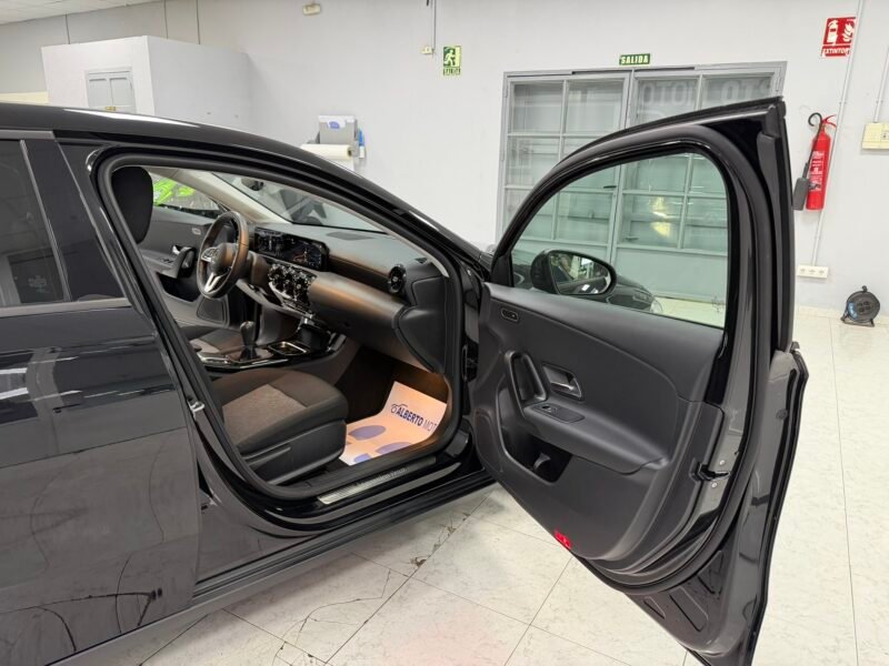 MERCEDES-BENZ A180D 1.5D 116CV