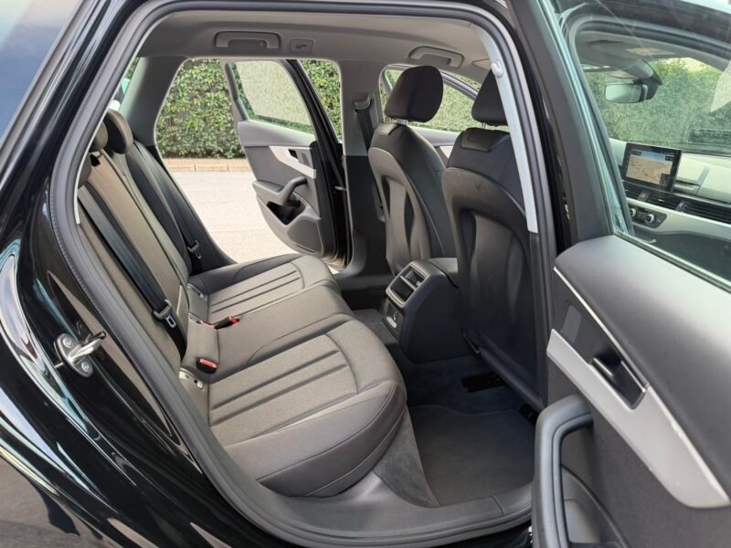 AUDI A4 Avant 30TDI 2.0TDI 136CV ADVANCED S-TRONIC MICROHIBRIDO