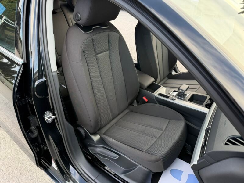 AUDI A4 Avant 30TDI 2.0TDI 136CV ADVANCED S-TRONIC MICROHIBRIDO