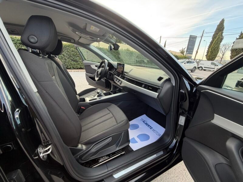 AUDI A4 Avant 30TDI 2.0TDI 136CV ADVANCED S-TRONIC MICROHIBRIDO