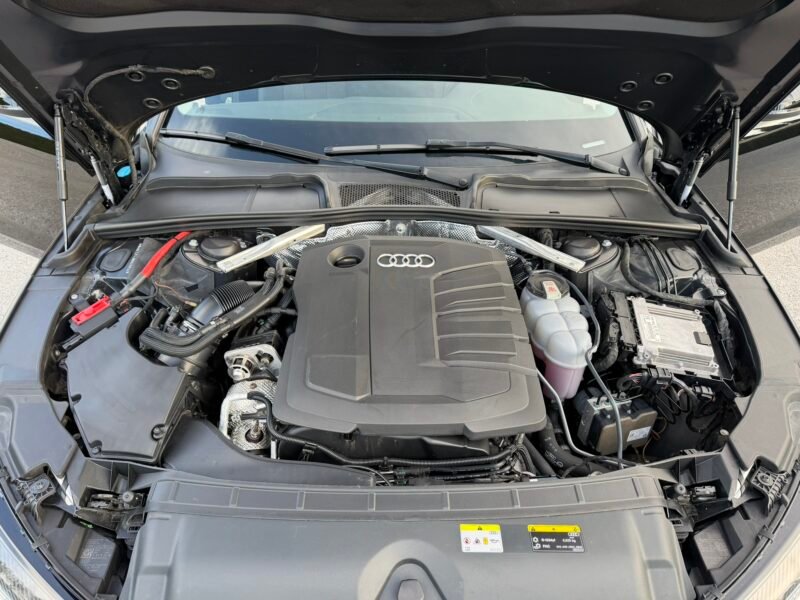 AUDI A4 Avant 30TDI 2.0TDI 136CV ADVANCED S-TRONIC MICROHIBRIDO