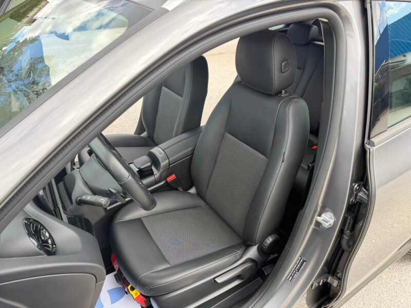 MERCEDES-BENZ GLA GLA180D 2.0D 116CV 8G-DCT