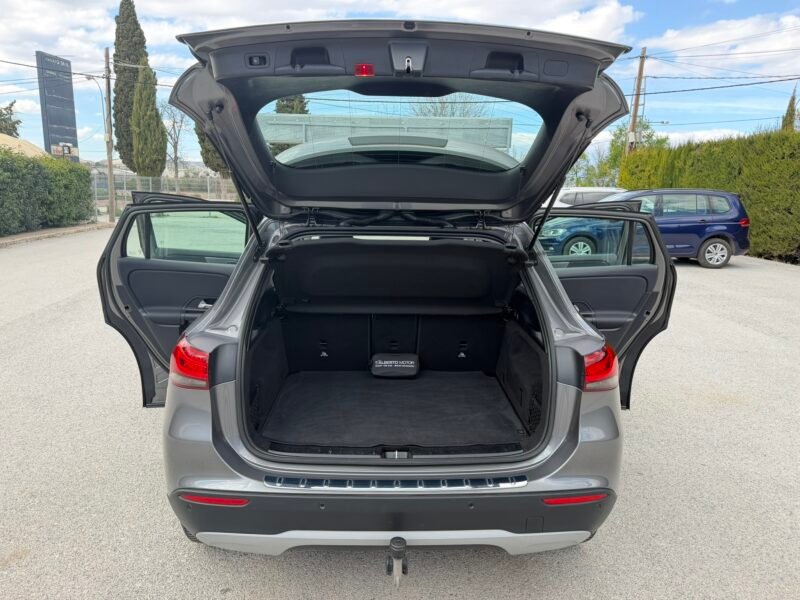 MERCEDES-BENZ GLA GLA180D 2.0D 116CV 8G-DCT