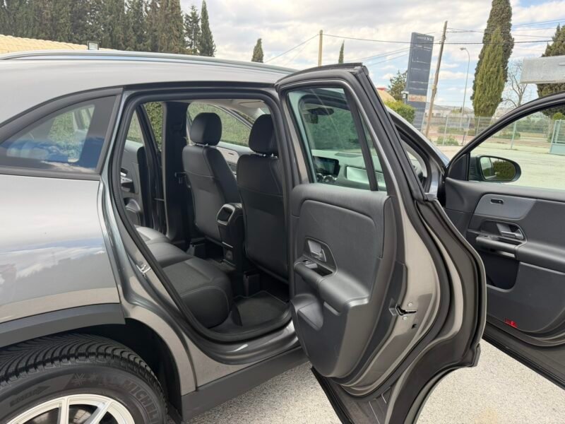 MERCEDES-BENZ GLA GLA180D 2.0D 116CV 8G-DCT