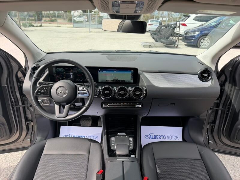 MERCEDES-BENZ GLA GLA180D 2.0D 116CV 8G-DCT