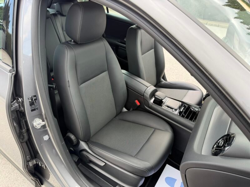 MERCEDES-BENZ GLA GLA180D 2.0D 116CV 8G-DCT