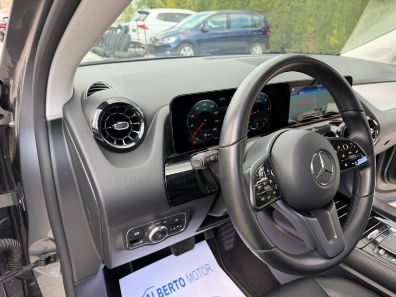 MERCEDES-BENZ GLA GLA180D 2.0D 116CV 8G-DCT