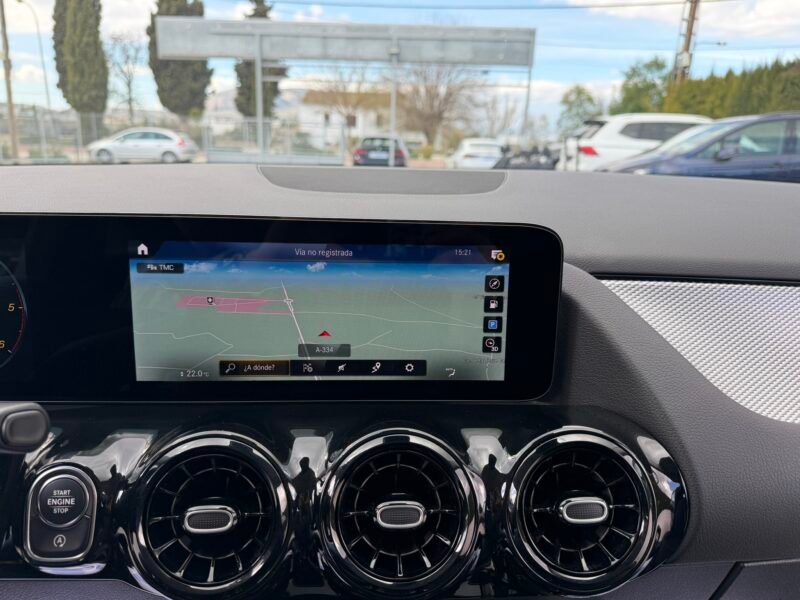 MERCEDES-BENZ GLA GLA180D 2.0D 116CV 8G-DCT