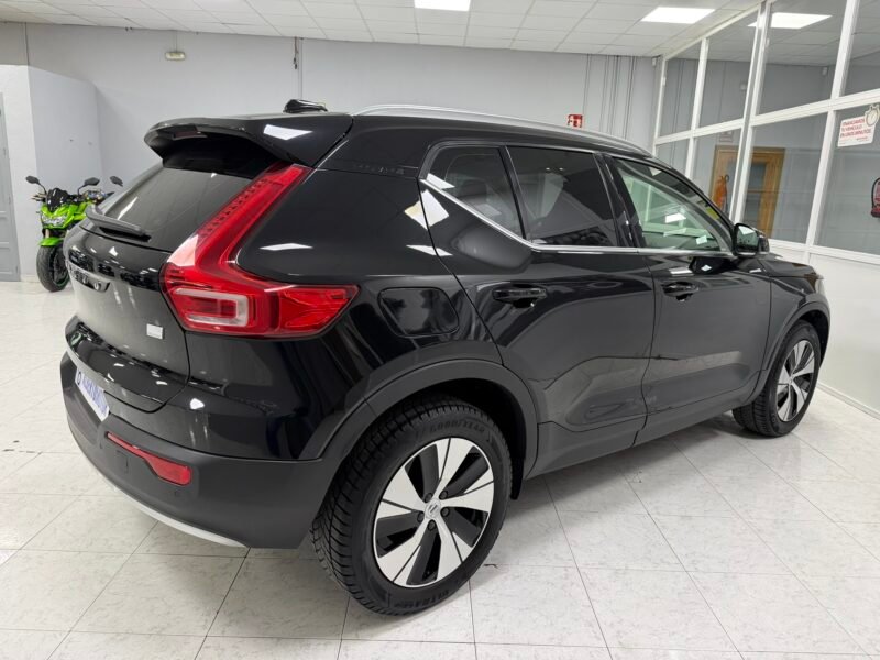 VOLVO XC40 1.5T5 262CV RECHARGE INSCRIPTION GEARTRONIC