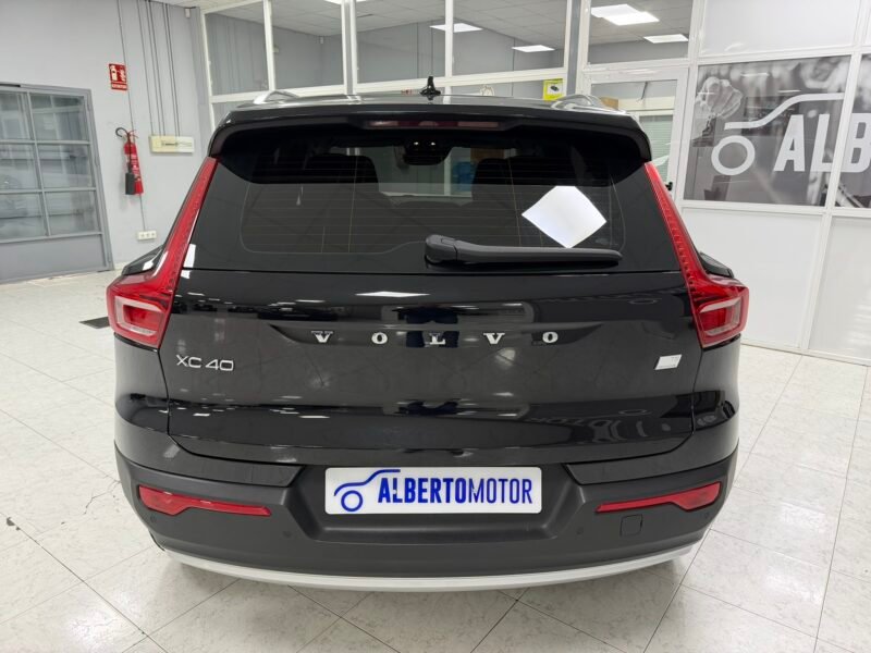 VOLVO XC40 1.5T5 262CV RECHARGE INSCRIPTION GEARTRONIC