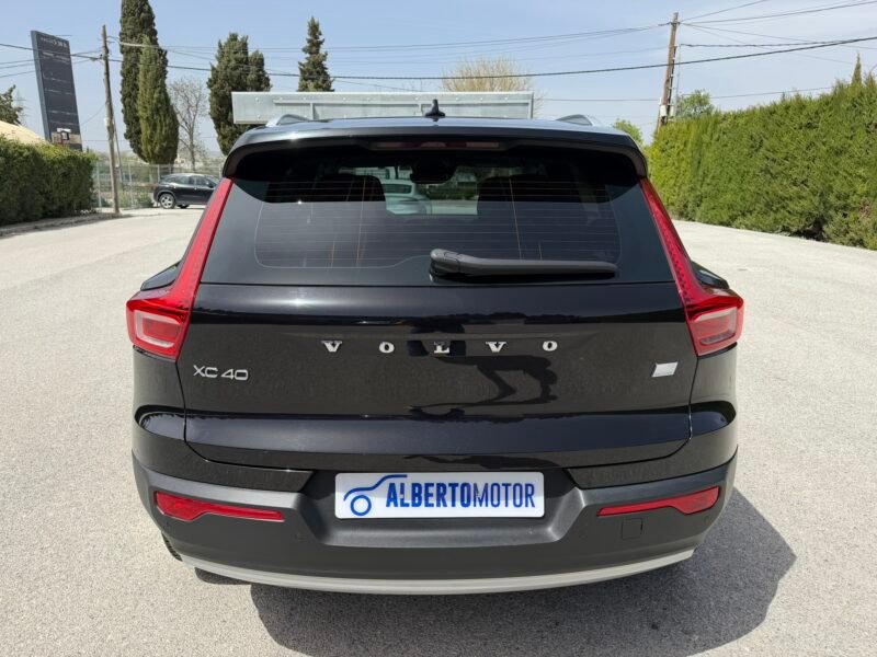 VOLVO XC40 1.5T5 262CV RECHARGE INSCRIPTION GEARTRONIC