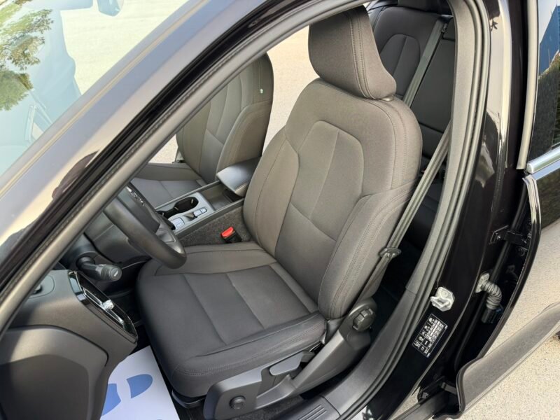 VOLVO XC40 1.5T5 262CV RECHARGE INSCRIPTION GEARTRONIC