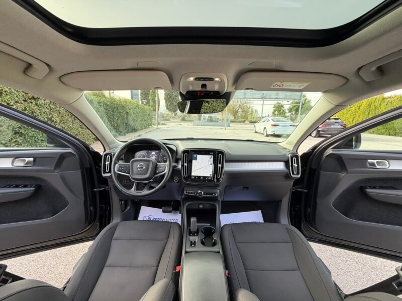 VOLVO XC40 1.5T5 262CV RECHARGE INSCRIPTION GEARTRONIC