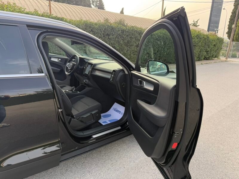 VOLVO XC40 1.5T5 262CV RECHARGE INSCRIPTION GEARTRONIC