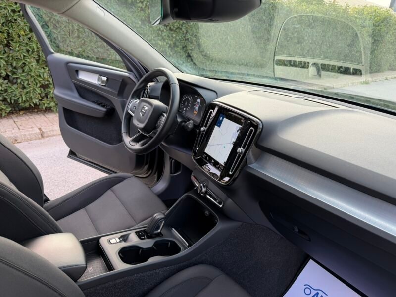 VOLVO XC40 1.5T5 262CV RECHARGE INSCRIPTION GEARTRONIC