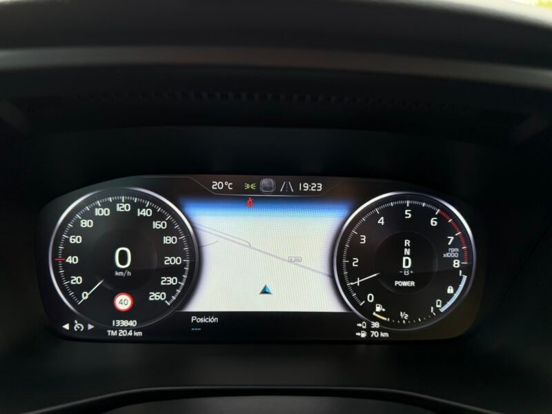 VOLVO XC40 1.5T5 262CV RECHARGE INSCRIPTION GEARTRONIC