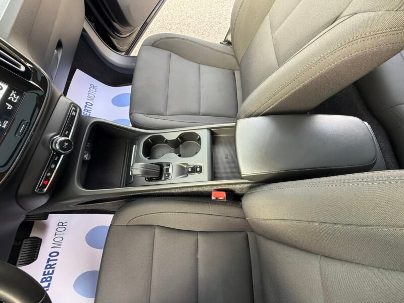 VOLVO XC40 1.5T5 262CV RECHARGE INSCRIPTION GEARTRONIC