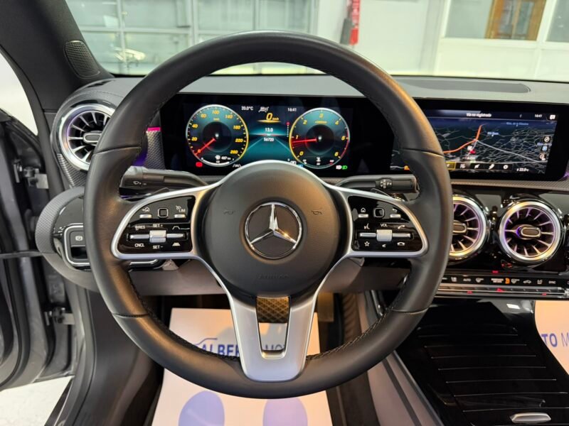 MERCEDES-BENZ CLA CLA180D 2.0D 116CV 8G-DCT