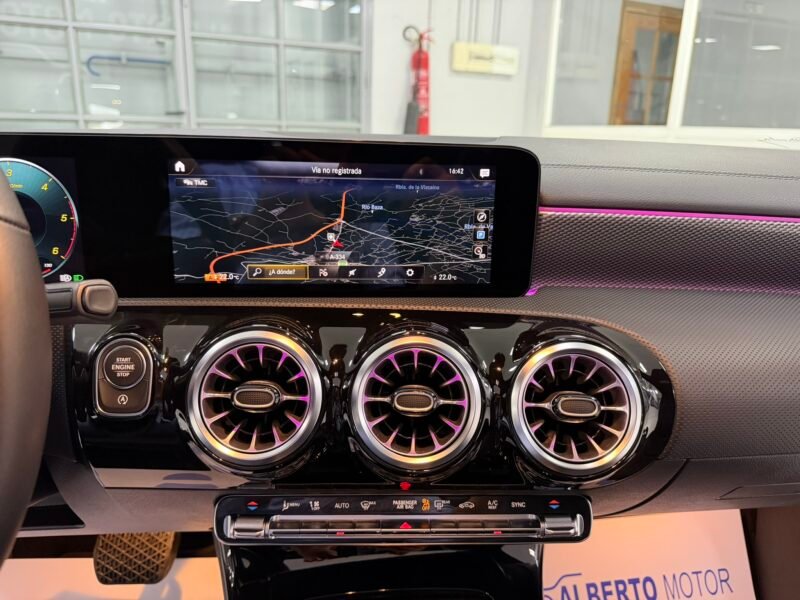 MERCEDES-BENZ CLA CLA180D 2.0D 116CV 8G-DCT