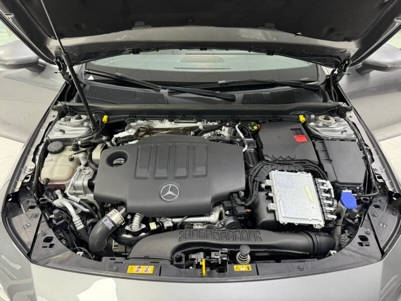 MERCEDES-BENZ CLA CLA180D 2.0D 116CV 8G-DCT