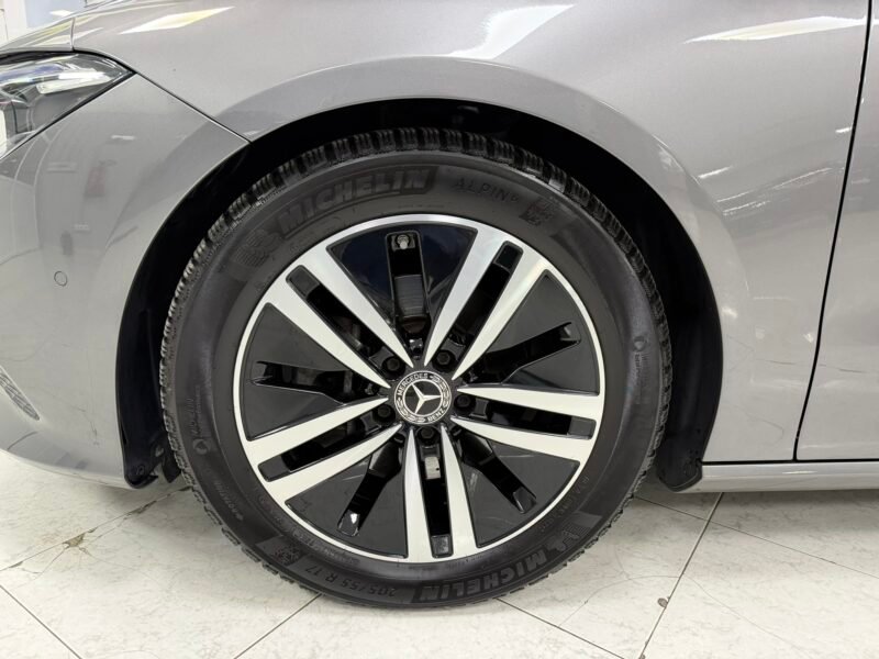 MERCEDES-BENZ CLA CLA180D 2.0D 116CV 8G-DCT