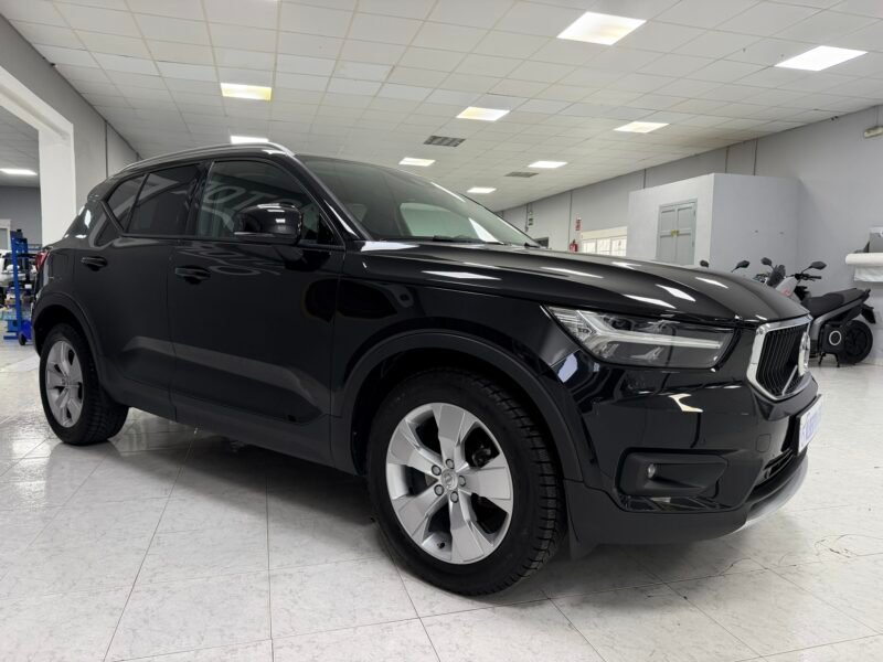 VOLVO XC40 1.5T3 163CV MOMENTUM PRO